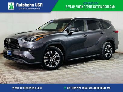 Used 2023 Toyota Highlander XLE