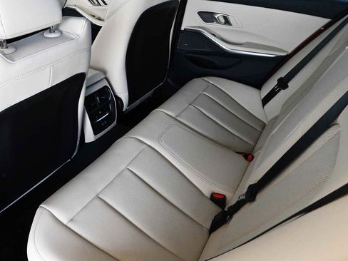 New 2026 BMW 330i Sedan w/ M Sport Package image 18