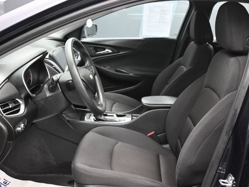 Used 2023 Chevrolet Malibu LS image 14