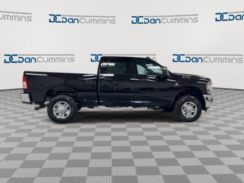 Used 2024 RAM 2500 Tradesman w/ Chrome Appearance Group image 9