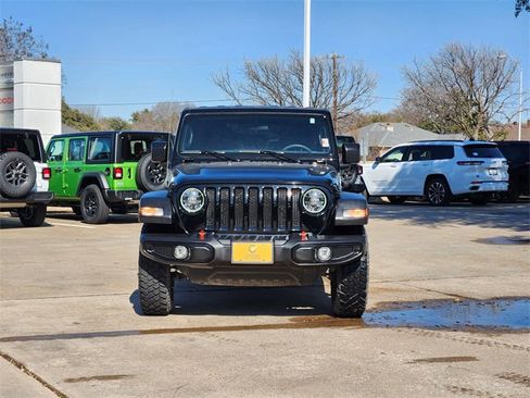 Used 2023 Jeep Wrangler Willys image 2