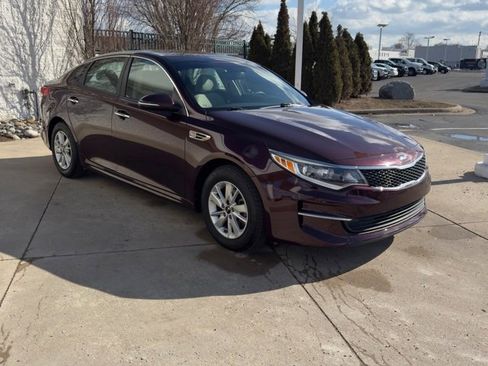 Used 2016 Kia Optima LX w/ LX Convenience Package image 8