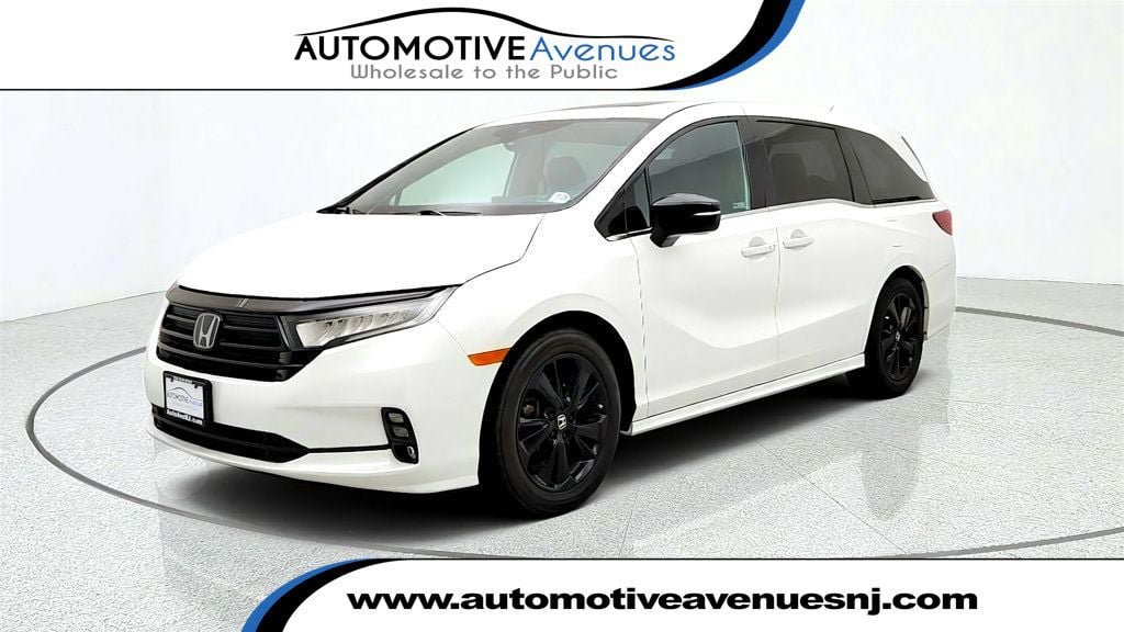 Used 2023 Honda Odyssey Sport image 1