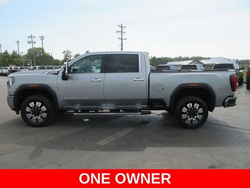 Used 2024 GMC Sierra 2500 Denali w/ Denali Reserve Package AWD/4WD image 11