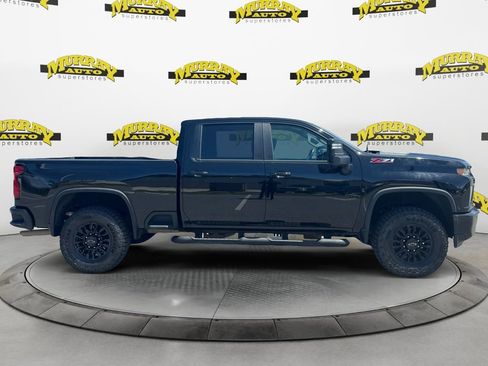 Used 2022 Chevrolet Silverado 2500 LTZ w/ LTZ Plus Package AWD/4WD image 6