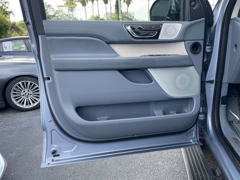 Used 2018 Lincoln Navigator Black Label w/ Cargo Package AWD/4WD image 47