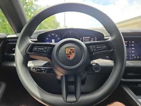 Certified 2025 Porsche Macan 4 Electric AWD/4WD image 34
