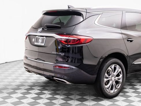 Used 2018 Buick Enclave Avenir w/ Avenir Technology Package image 33