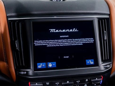 Used 2022 Maserati Levante GT image 48