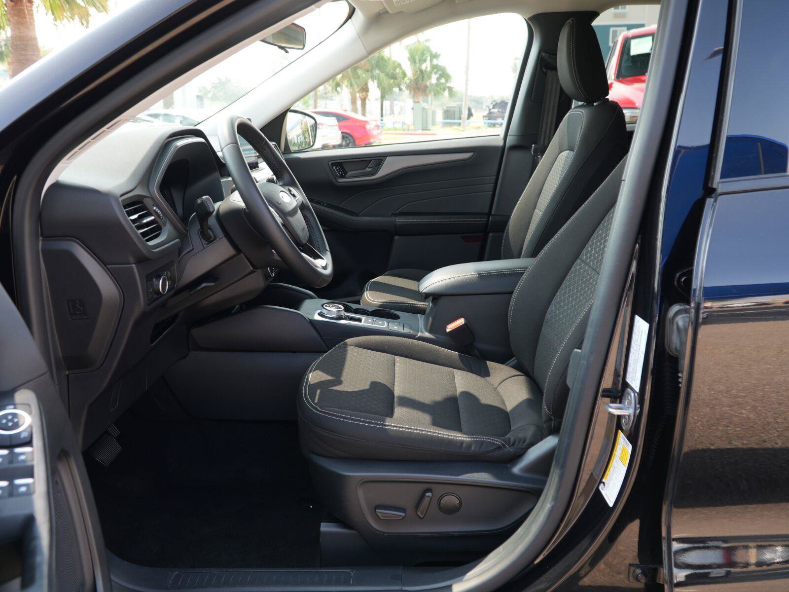 Used 2024 Ford Escape Active FWD image 7