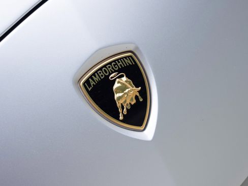 Used 2018 Lamborghini Aventador S AWD/4WD image 18
