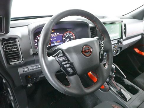 Used 2023 Nissan Frontier PRO-4X w/ Pro Convenience Package AWD/4WD image 26