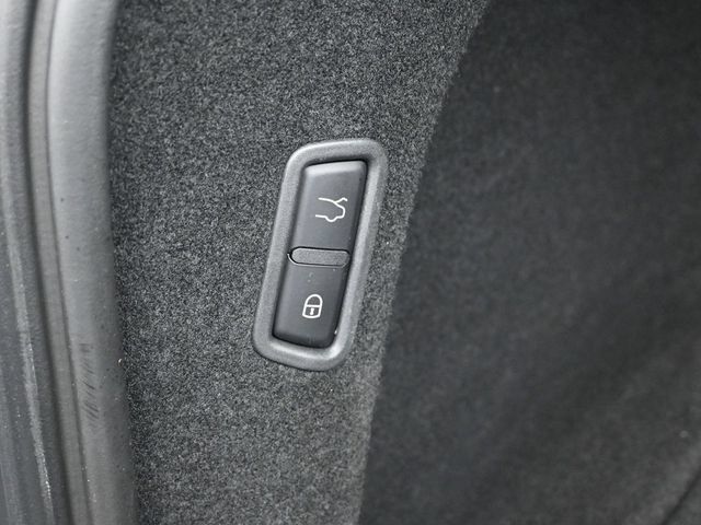 Used 2023 Maserati Levante GT AWD/4WD image 19