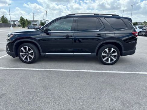 Used 2024 Honda Pilot Elite image 2