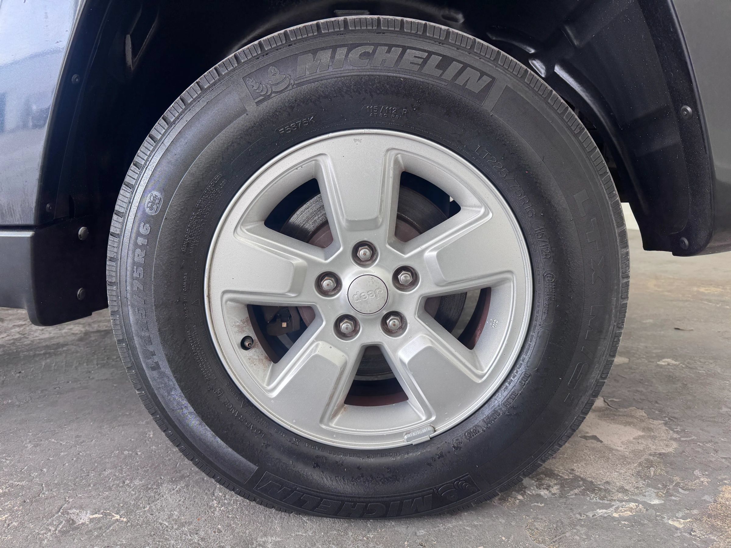 Used 2011 Jeep Liberty Sport RWD image 13