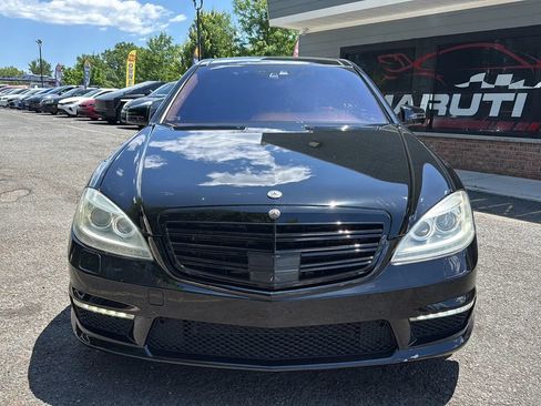 Used 2011 Mercedes-Benz S 550 4MATIC image 2