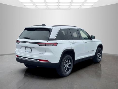 New 2025 Jeep Grand Cherokee Limited image 7