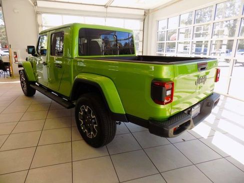New 2026 Jeep Gladiator Sport AWD/4WD image 5