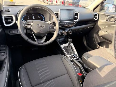New 2026 Hyundai Venue SEL FWD image 7