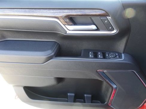 Used 2025 GMC Sierra 1500 Elevation w/ LPO, Elevation Black Package RWD image 8