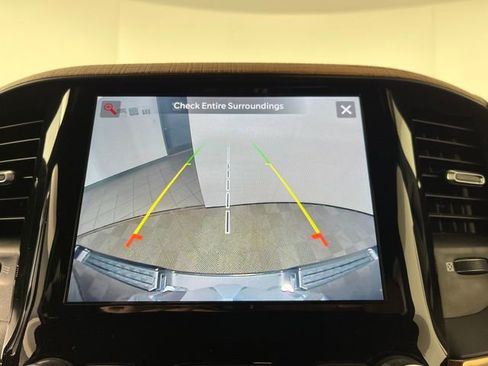 Used 2022 RAM 1500 Limited w/ Bed Utility Group image 32