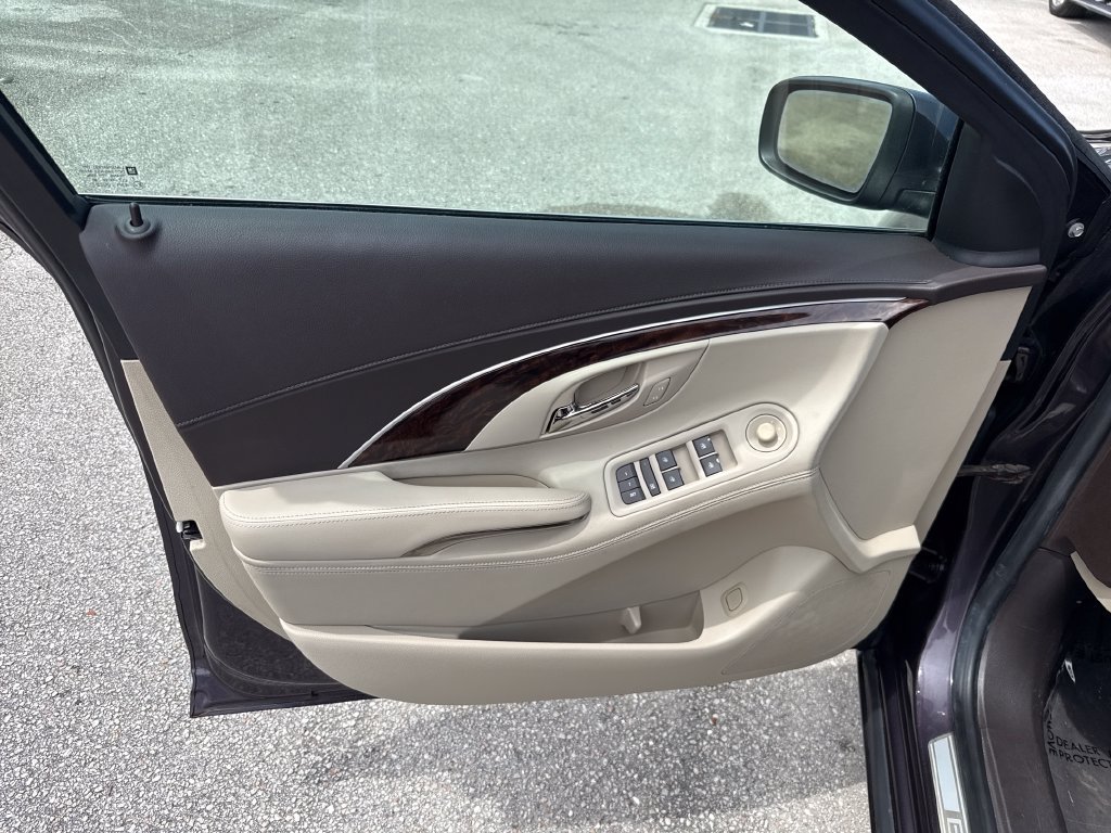 Used 2015 Buick LaCrosse Leather FWD image 10