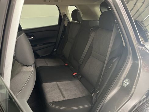 Used 2025 Nissan Rogue SV AWD/4WD image 20
