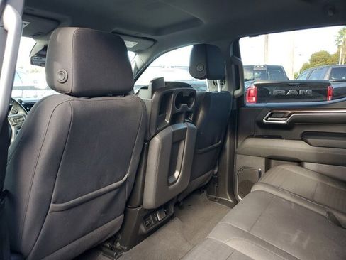 Used 2025 Chevrolet Silverado 1500 LT image 18