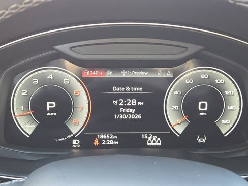 Used 2025 Audi Q8 Prestige image 36