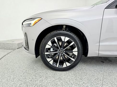 New 2026 Volvo XC60 B5 Plus w/ Climate Package image 13