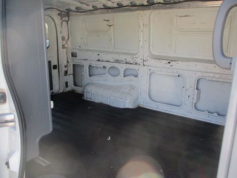 Used 2015 Nissan NV 2500 S w/ Side & Curtain Airbag Package RWD image 9