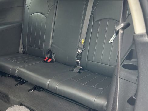 Used 2017 Buick Enclave Leather image 17