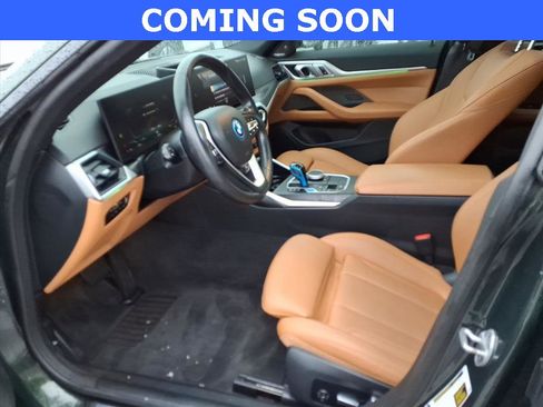 Used 2023 BMW i4 eDrive35 w/ Premium Package image 9