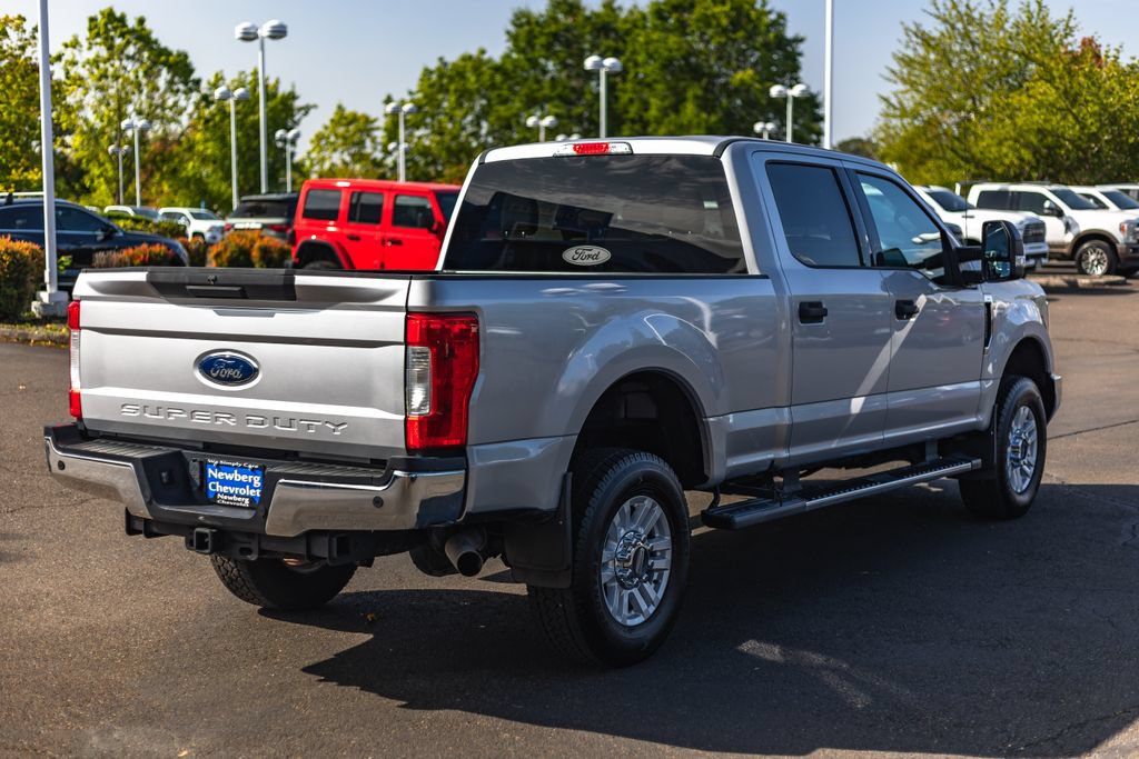 Used 2018 Ford F350 XLT w/ XLT Value Package AWD/4WD image 7