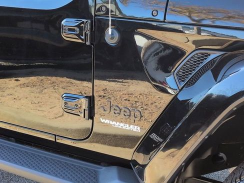 Certified 2021 Jeep Wrangler Unlimited Sahara image 14