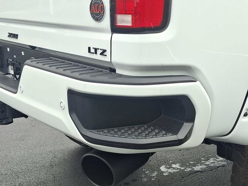 New 2025 Chevrolet Silverado 2500 LTZ w/ LTZ Premium Package image 9