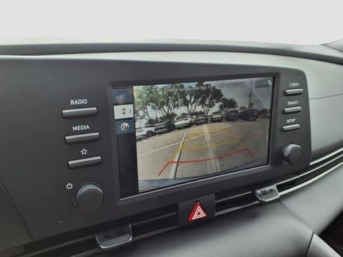 New 2025 Hyundai Elantra Sport image 17