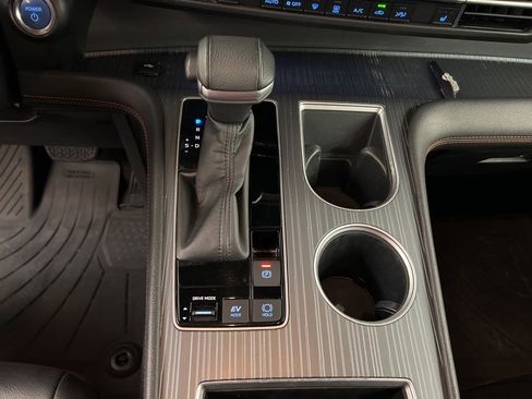 Used 2022 Toyota Sienna XSE image 13