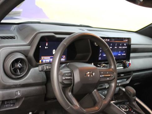 Used 2023 Chevrolet Colorado Trail Boss w/ Technology Package AWD/4WD image 14