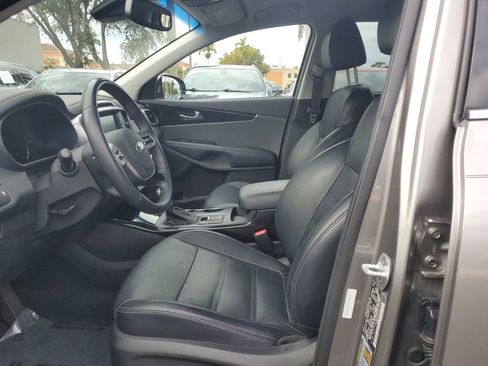 Used 2019 Kia Sorento EX image 20