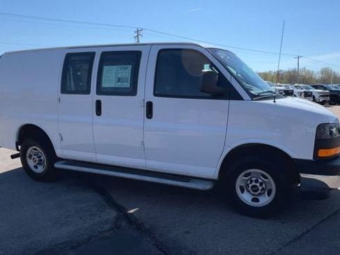Certified 2024 GMC Savana 2500 w/ Driver Convenience Package RWD image 2