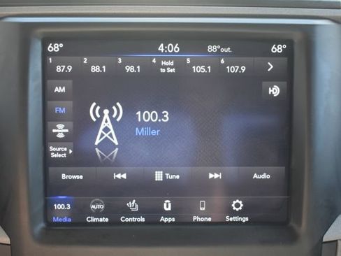 Used 2021 RAM 1500 Express w/ Wheel & Sound Group AWD/4WD image 23