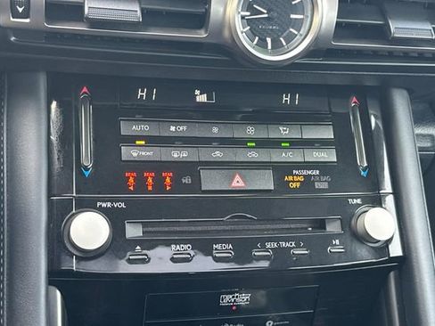 Used 2022 Lexus IS 350 F Sport w/ Dynamic Handling Package image 22