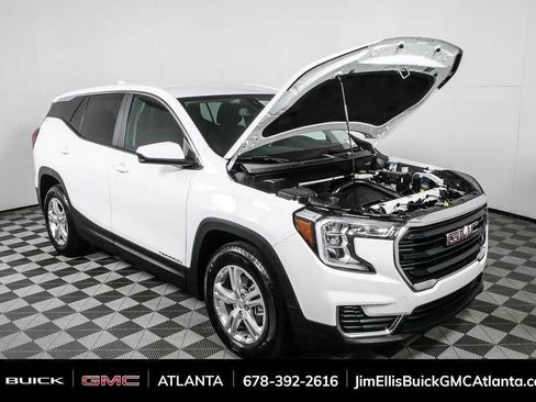 Used 2024 GMC Terrain SLE FWD image 31