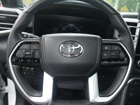 Used 2024 Toyota Sequoia Platinum AWD/4WD image 16