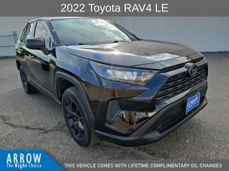 Used 2022 Toyota RAV4 LE video 2