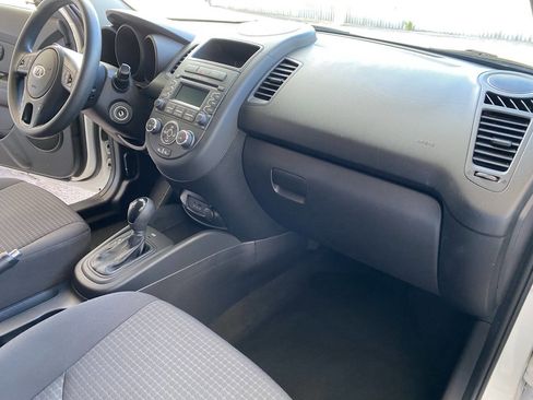 Used 2013 Kia Soul image 38