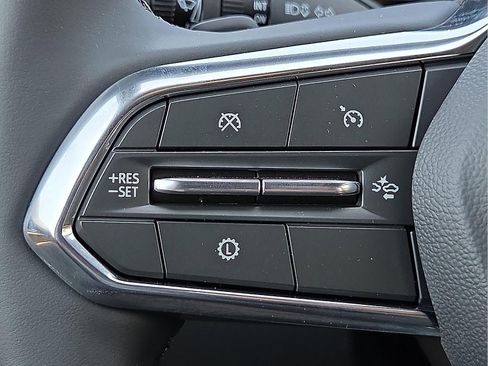 New 2026 Chevrolet Equinox ACTIV w/ Convenience Package III image 20