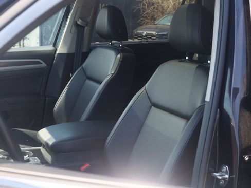 Used 2019 Volkswagen Atlas SEL R-Line AWD/4WD image 28