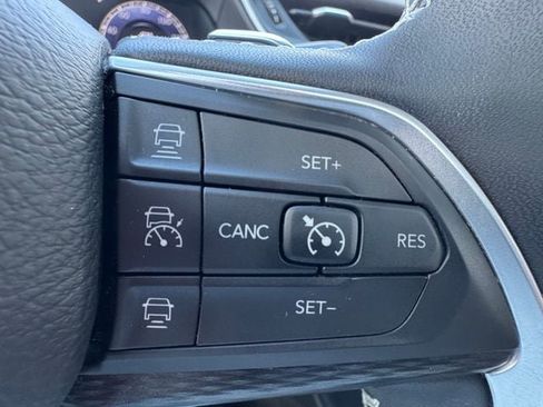 Used 2025 Jeep Grand Cherokee Altitude AWD/4WD image 43